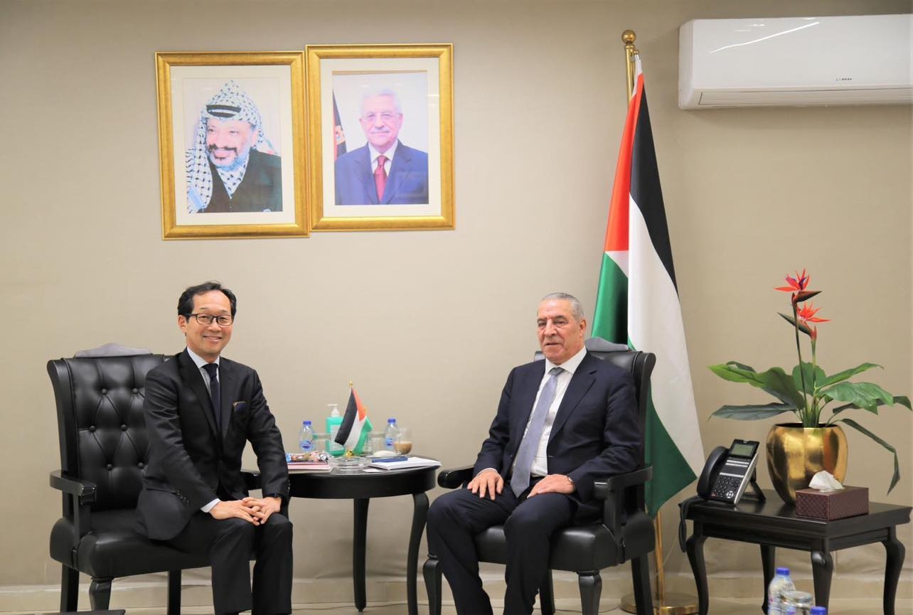 أمين سر اللجنة التنفيذية لمنظمة التحرير الفلسطينية حسين الشيخ،