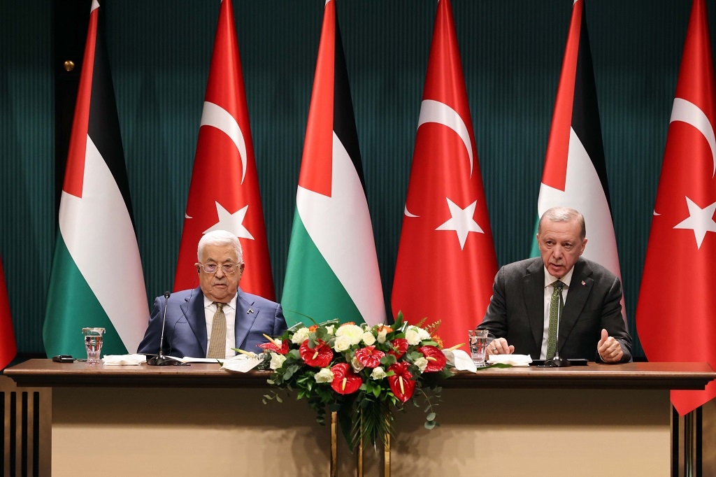 جانب من المؤتمر الصحفي المشترك للرئيس محمود عباس ونظيره التركي رجب طيب أردوغان في العاصمة التركية أنقرة