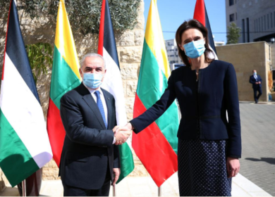 رئيسة برلمان ليتوانيا تؤكد موقف بلادها الثابت من حل الدولتين