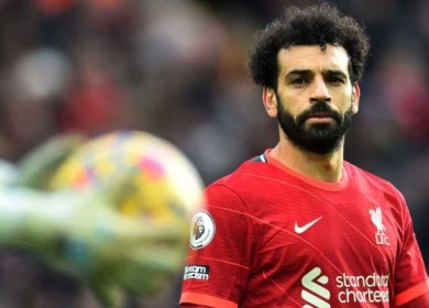 هالاند يضاعف اهتمام برشلونة بمحمد صلاح