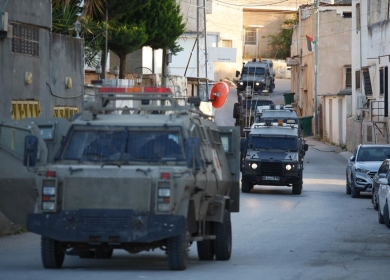 الاحتلال يشن حملة اعتقالات واسعة في الضفة طالت 25 مواطنا