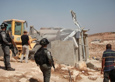 السلطات الإسرائيلية تهدم مساكن في ضواحي شقيب السلام بالنقب