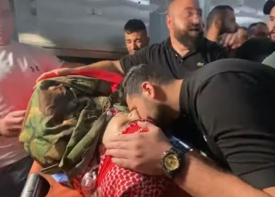 تشييع جثمان الشهيد أيمن محيسن إلى مثواه الأخير في بيت لحم