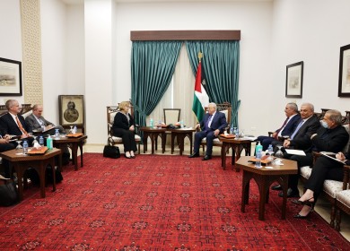 الرئيس خلال استقباله وفدا أميركيا: لن نقبل ببقاء الاحتلال والقدس الشرقية عاصمة دولة فلسطين