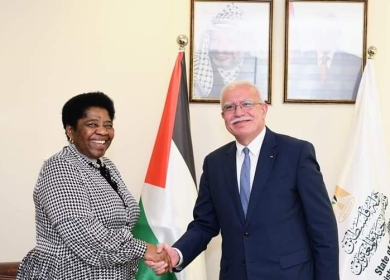 المالكي يطلع نائب وزيرة خارجية جنوب افريقيا على آخر المستجدات السياسية