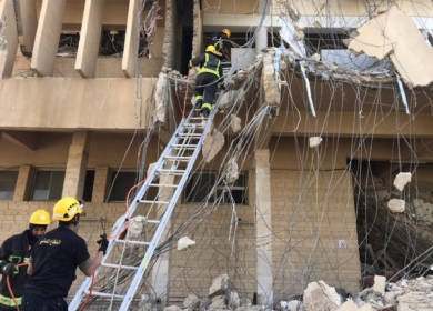 مصرع 10 أشخاص في انهيار مبنى بمدينة حلب شمال سوريا
