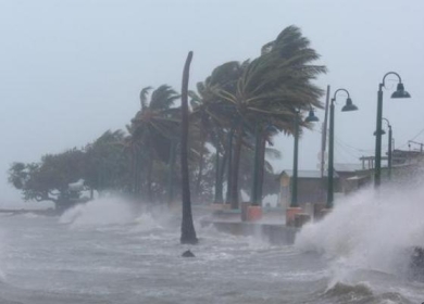 الإعصار "إيان" يقترب من كوبا وفلوريدا تتأهب لوصوله