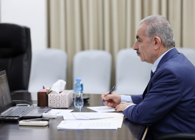 اشتية يدعو إلى خلق جهد دولي لإنهاء الاحتلال الإسرائيلي للأراضي الفلسطينية
