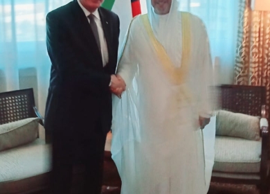 الجزائر: المالكي يطلع نظيره الكويتي على آخر المستجدات