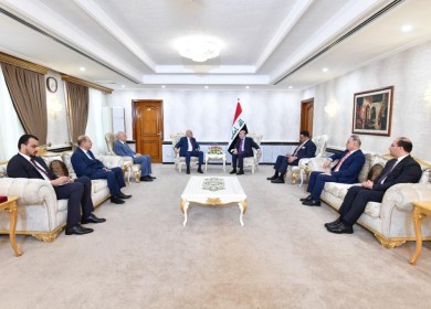الرجوب يطلع نائب رئيس وزراء العراق على آخر المستجدات