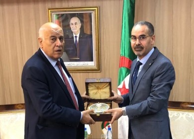 مبادرة جزائرية لاستضافة الفعاليات الرياضية الفلسطينية على الملاعب الجزائرية