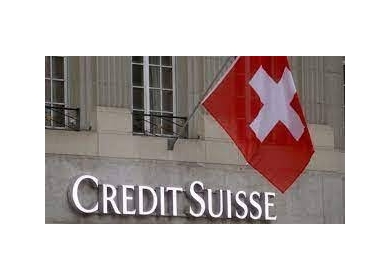 انهيار بنك سويسري عملاق يثير الرعب مجددا بالأسواق