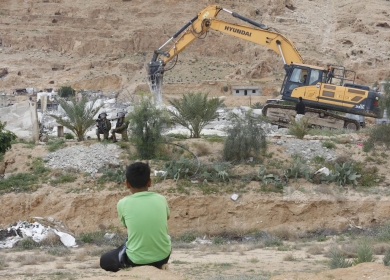 الاحتلال يهدم منزلا في قرية النويعمة شمال أريحا