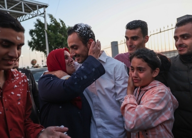 سفارتنا بمصر: وصول حافلات إجلاء الطلبة والمواطنين من الخرطوم إلى غزة