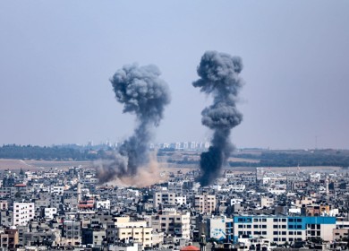 طيران الاحتلال يقصف منزلا شمال قطاع غزة
