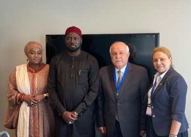 منصور يلتقي وزير خارجية غامبيا في أوسلو