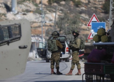 الاحتلال ينصب حاجزين عسكريين على مدخلي أريحا الشماليين