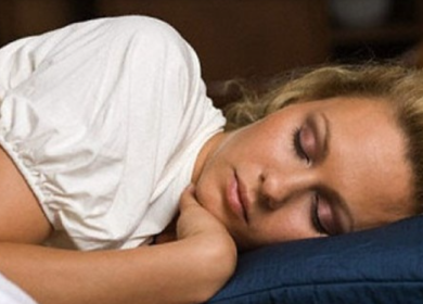 لماذا لا يساعد النوم الإضافي في العطلة على تعويض تعب الأسبوع؟