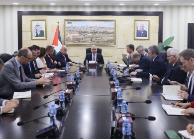 رئيس الوزراء يستكمل الحوار الفلسطيني- الأوروبي مع ممثلي الاتحاد الأوروبي