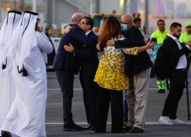 وصول 5 أمريكيين إلى قطر ضمن اتفاق لتبادل السجناء مع إيران