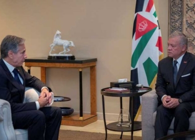 العاهل الأردني يتوجه إلى أوروبا لحشد الدعم.. والصفدي يؤكد: تهجير الفلسطينيين يدفع المنطقة نحو الهاوية