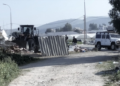 جنين: الاحتلال يهدم بركسات وبسطات ويقتحم قريتي الجلمة ودير غزالة