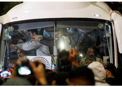 الاحتلال يفرج عن 39 من الأطفال المعتقلين