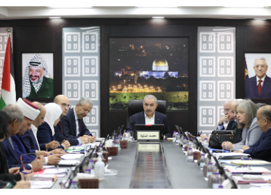 مجلس الوزراء يؤكد رفضه الممر المائي المقترح من قبرص إلى غزة