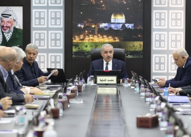 رئيس الوزراء: موضوع المقاصة ما زال يراوح مكانه