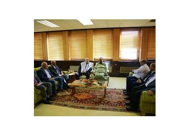 الرجوب ينقل رسالة من الرئيس إلى نظيره الجنوب إفريقي