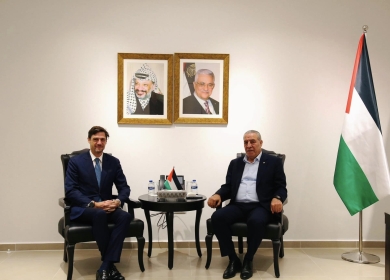 الشيخ يبحث مع ممثل الاتحاد الأوروبي آخر المستجدات