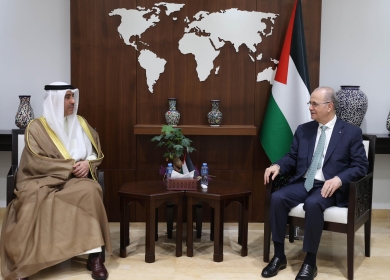 مصطفى يثمن دور الكويت الرائد في العمل السياسي والدبلوماسي لدعم فلسطين وقضيتها