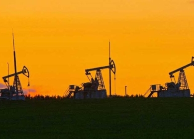 أسعار النفط ترتفع وسط تفاؤل بزيادة الطلب