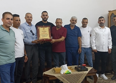 "شؤون الأسرى" في جنين تكرم المعتقل المحرر أنس عقبة