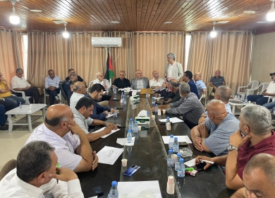 حجاوي يبحث مع رؤساء الهيئات المحلية خطط إزالة الركام وإصلاح البنية التحتية فور انتهاء العدوان في جنين