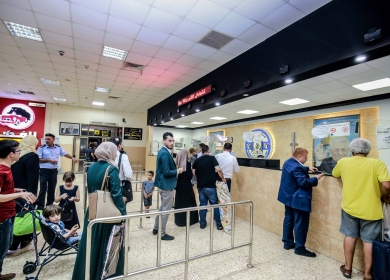 أكثر من 34 ألف مسافر تنقلوا عبر معبر الكرامة الأسبوع الماضي