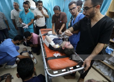 10 شهداء في قصف الاحتلال مبنيين ومركبة في رفح وغزة