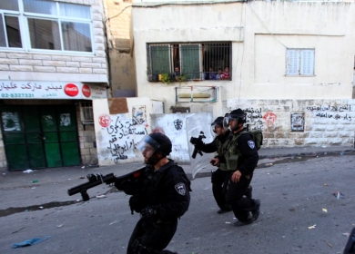 إصابة شاب برصاص الاحتلال في عناتا شمال شرق القدس