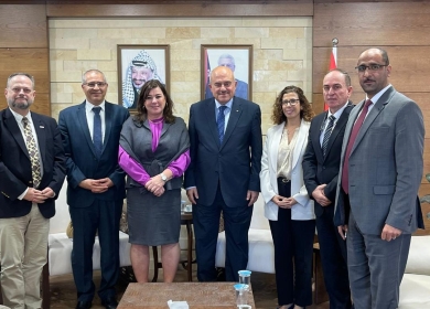حجاوي يؤكد أهمية تعزيز دور الهيئات المحلية وتمكينها وتعظيم إيراداتها المالية