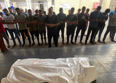 شهداء وجرحى في غزة وجباليا وانقطاع خدمات الاتصالات والانترنت عن شمال القطاع