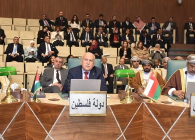 العامور: توجه لعقد مؤتمر دولي لدعم خطة الحكومة للإنعاش والتعافي وإعادة الإعمار