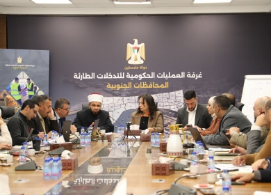 وزير الأوقاف يشارك في اجتماع غرفة العمليات الحكومية