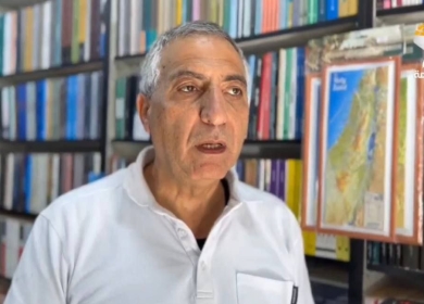 الاحتلال يعتقل مالك المكتبة العلمية في القدس