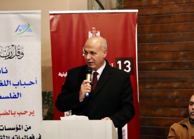 وزير الثقافة يؤكد أهمية دعم الشعراء الفلسطينيين وتعزيز إبداعاتهم