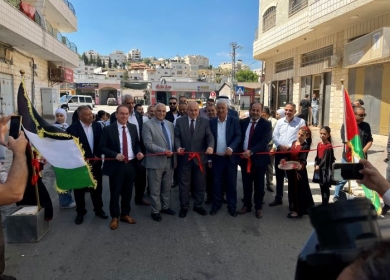 حجاوي يفتتح عدة مشاريع تطويرية في شمال غرب القدس بقيمة مليون دولار