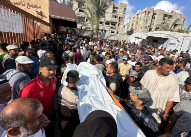 شهيدان ومصابون في استهداف الاحتلال مخيم النصيرات وسط قطاع غزة
