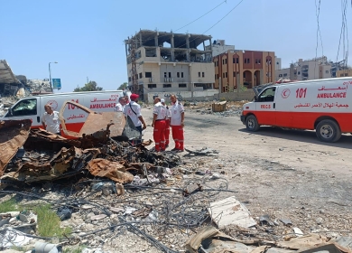 "الهلال الأحمر": توقف العمل في عيادة الزيتون الطبية في غزة بسبب قصف الاحتلال