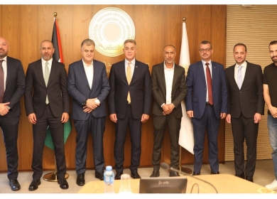 سلطة النقد والاتحاد العام لنقابات العمال يبحثان دعم العمال وتمكينهم مصرفياً