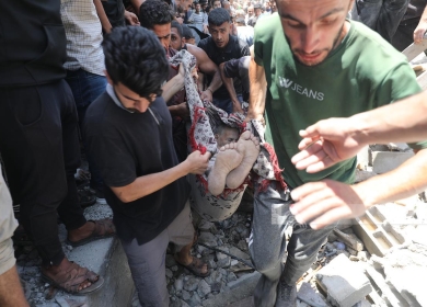 ارتفاع حصيلة الشهداء في قطاع غزة إلى 58,895 والإصابات إلى 140,980 منذ بدء العدوان