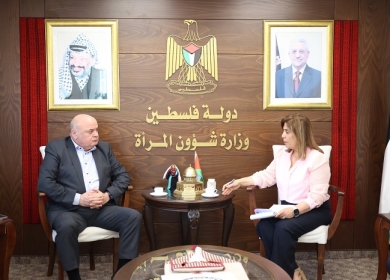 وزارة شؤون المرأة تبحث سبل التعاون مع مؤسسة إدارة وتنمية أموال اليتامى